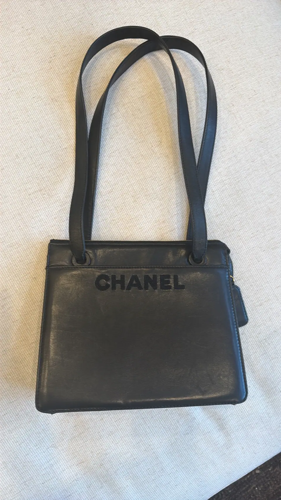 Chanel Vintage Black Leather Shoulder Tote, photo 3 of 12