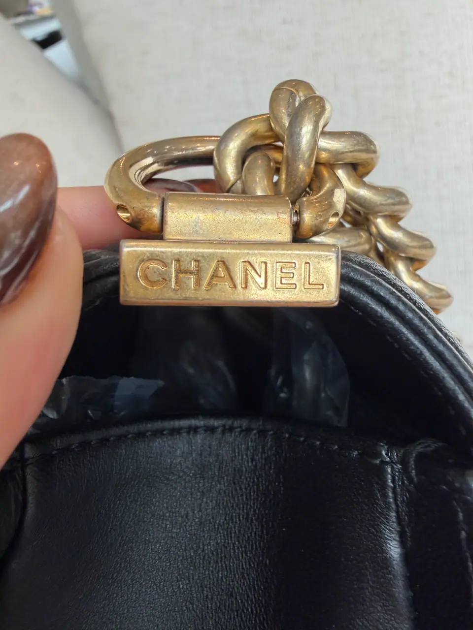 Chanel New Medium Boy Flap Bag in Black Quilted Lambskin, Aged Gold Hardware, photo 5 of 18
