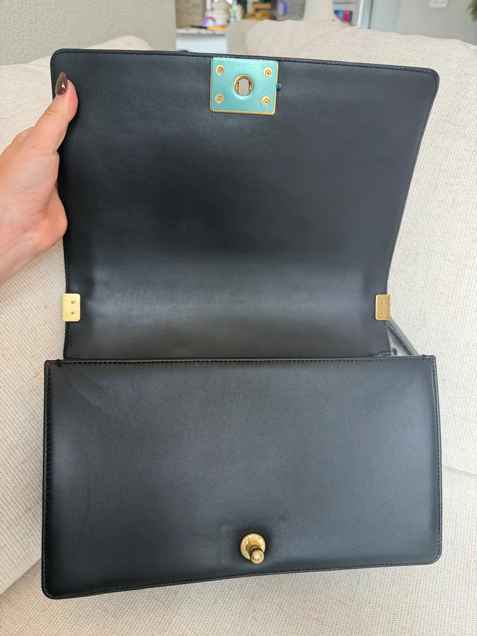 Chanel New Medium Boy Flap Bag in Black Quilted Lambskin, Aged Gold Hardware, photo 10 of 18