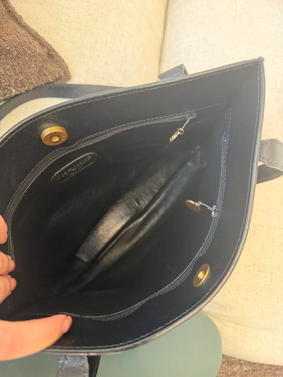Chanel Black Caviar Leather Tote, photo 8 of 11