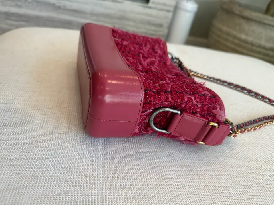 Chanel Small Gabrielle Hobo in Pink Tweed, photo 7 of 16