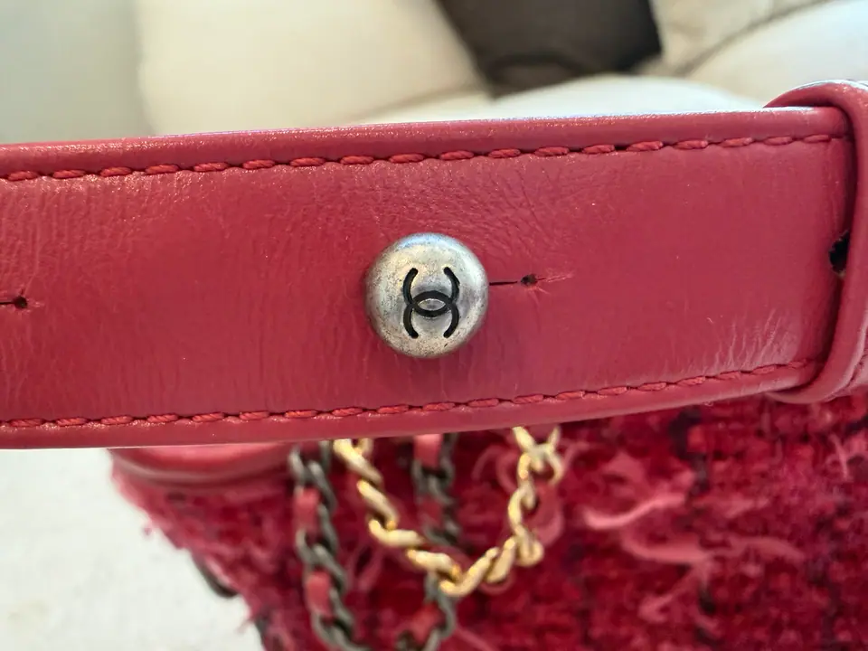 Chanel Small Gabrielle Hobo in Pink Tweed, photo 8 of 16