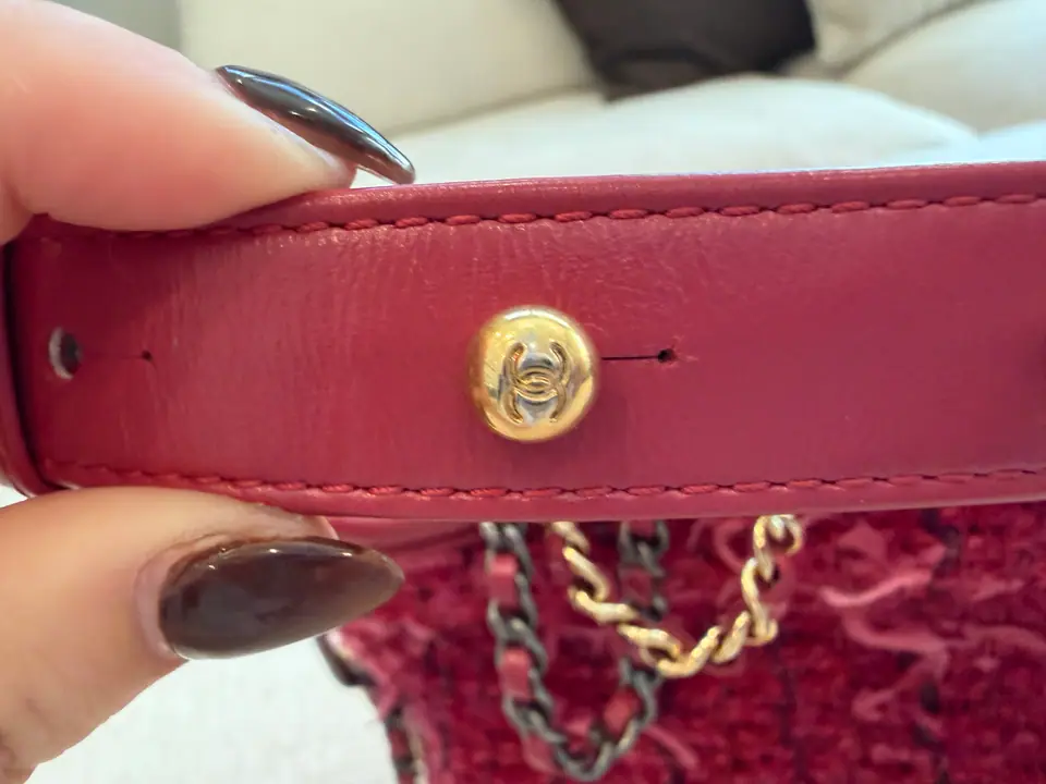 Chanel Small Gabrielle Hobo in Pink Tweed, photo 9 of 16