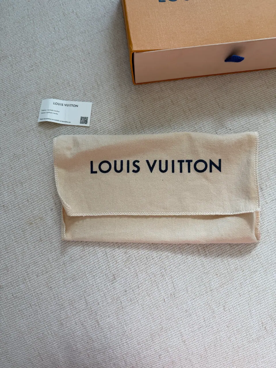 Louis Vuitton Mini Pochette Accessoires, Bicolor Monogram Empreinte, photo 4 of 14