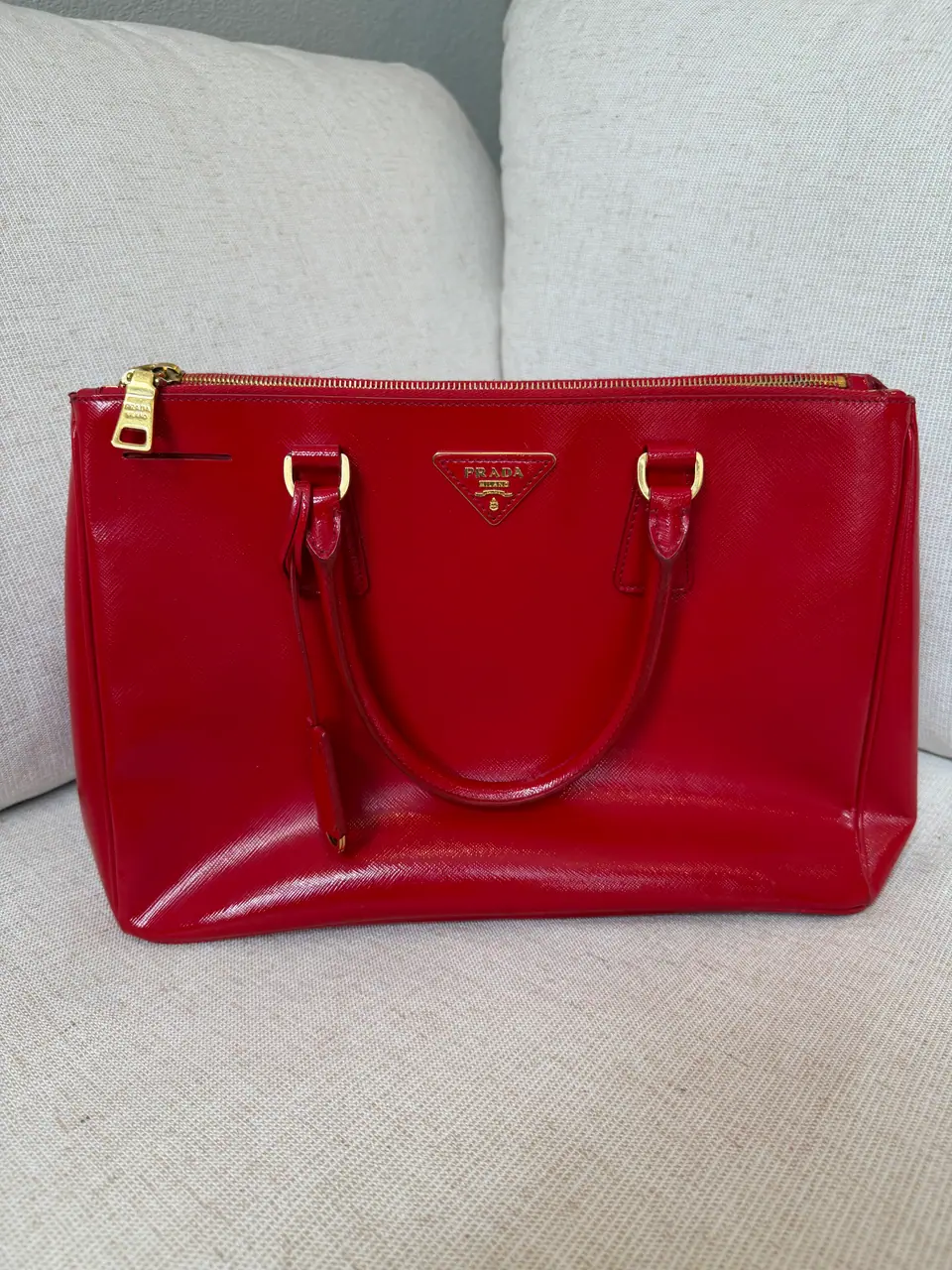 Prada Red Saffiano Lux Double Zip Galleria Tote, photo 3 of 5